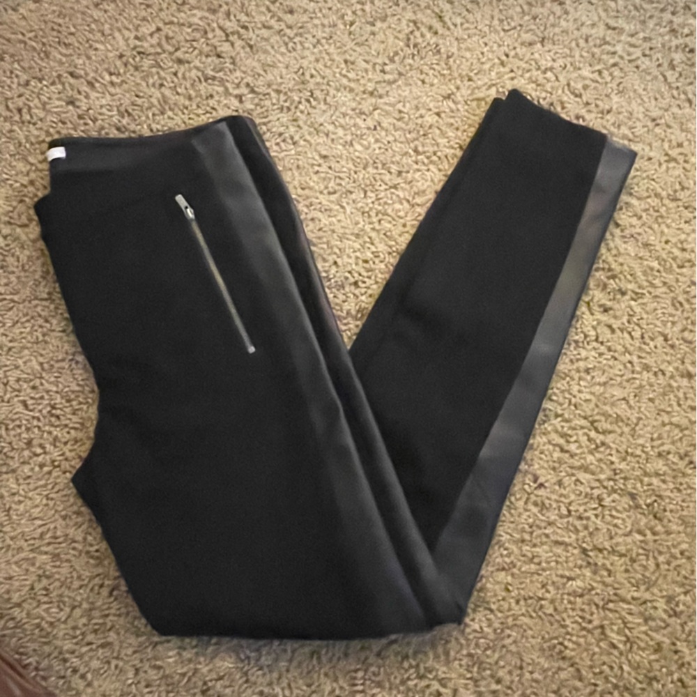 Diane Von Furstenberg blk skinny pants w/ leather sides EUC SIZE 2